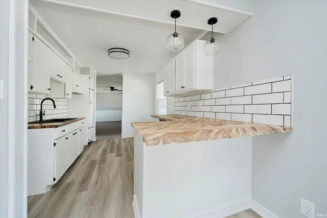 $169,900 | 2011 West Sheffield Drive, Muncie, IN 47304