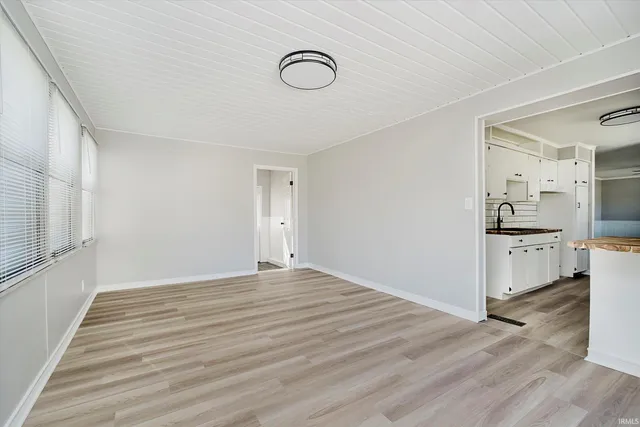 $169,900 | 2011 West Sheffield Drive, Muncie, IN 47304