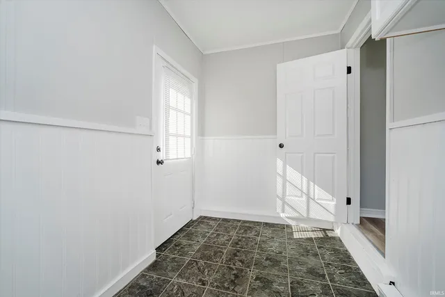 $169,900 | 2011 West Sheffield Drive, Muncie, IN 47304