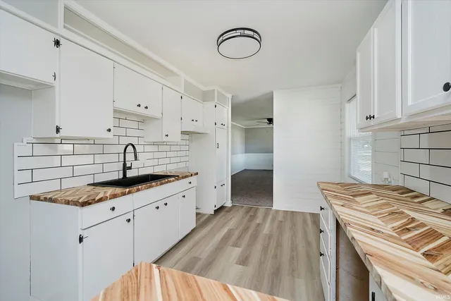 $169,900 | 2011 West Sheffield Drive, Muncie, IN 47304