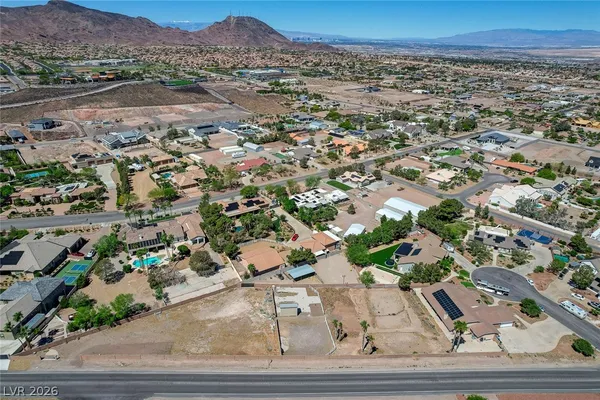 $1,470,000 | 631 Lomprey Avenue, Henderson, NV 89002