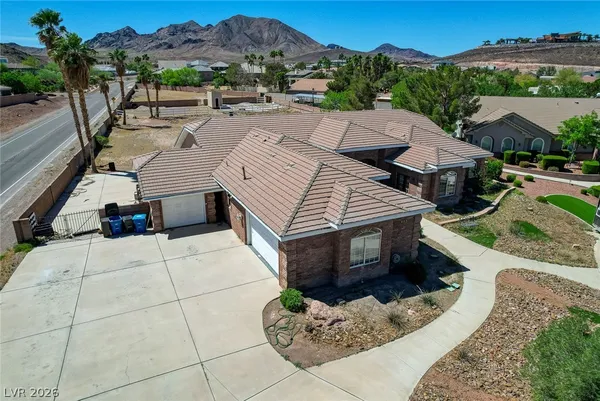 $1,470,000 | 631 Lomprey Avenue, Henderson, NV 89002