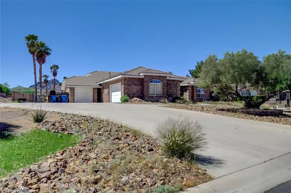 $1,470,000 | 631 Lomprey Avenue, Henderson, NV 89002