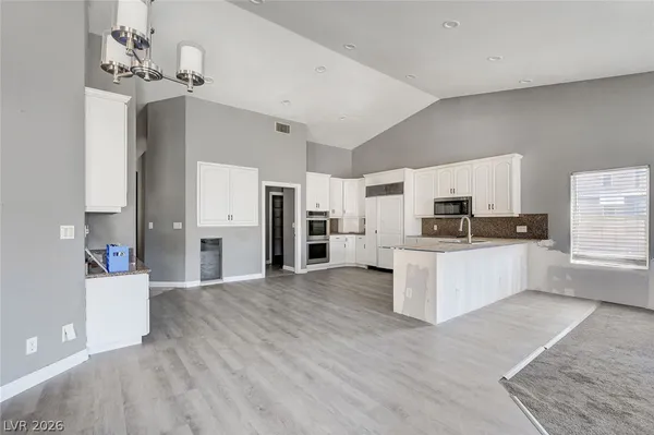 $1,470,000 | 631 Lomprey Avenue, Henderson, NV 89002
