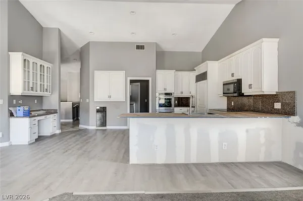 $1,470,000 | 631 Lomprey Avenue, Henderson, NV 89002
