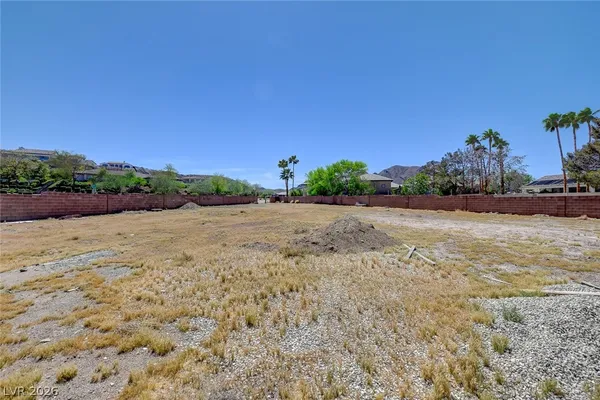$1,470,000 | 631 Lomprey Avenue, Henderson, NV 89002