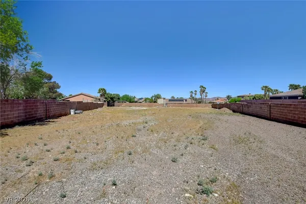 $1,470,000 | 631 Lomprey Avenue, Henderson, NV 89002