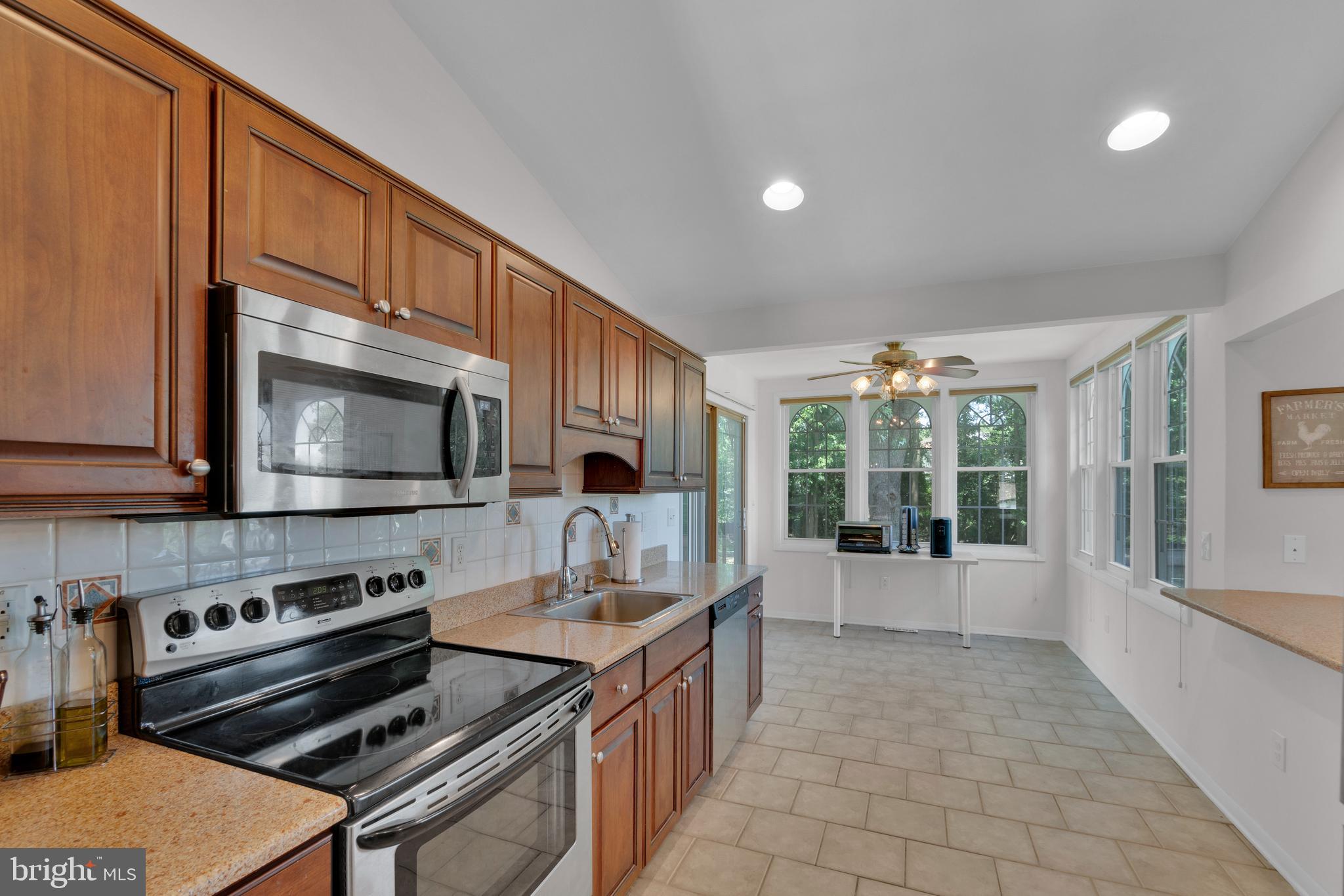 503 Nollmeyer Road Middle River, MD 21220 - Photo 12 of 35 Kitchen with Stainless Appliances
