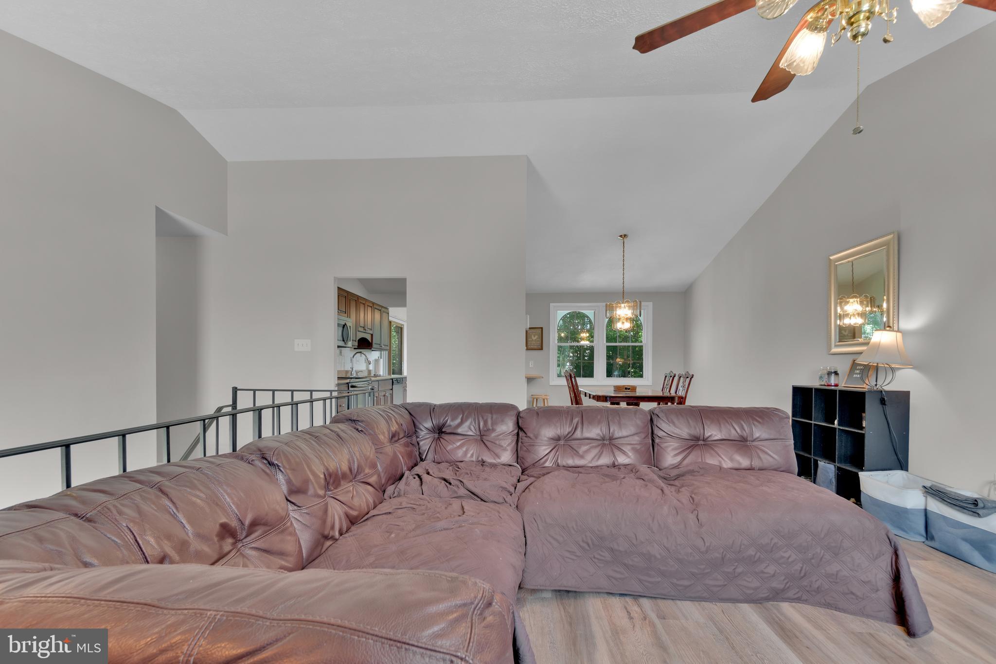 503 Nollmeyer Road Middle River, MD 21220 - Photo 7 of 35 Living Room
