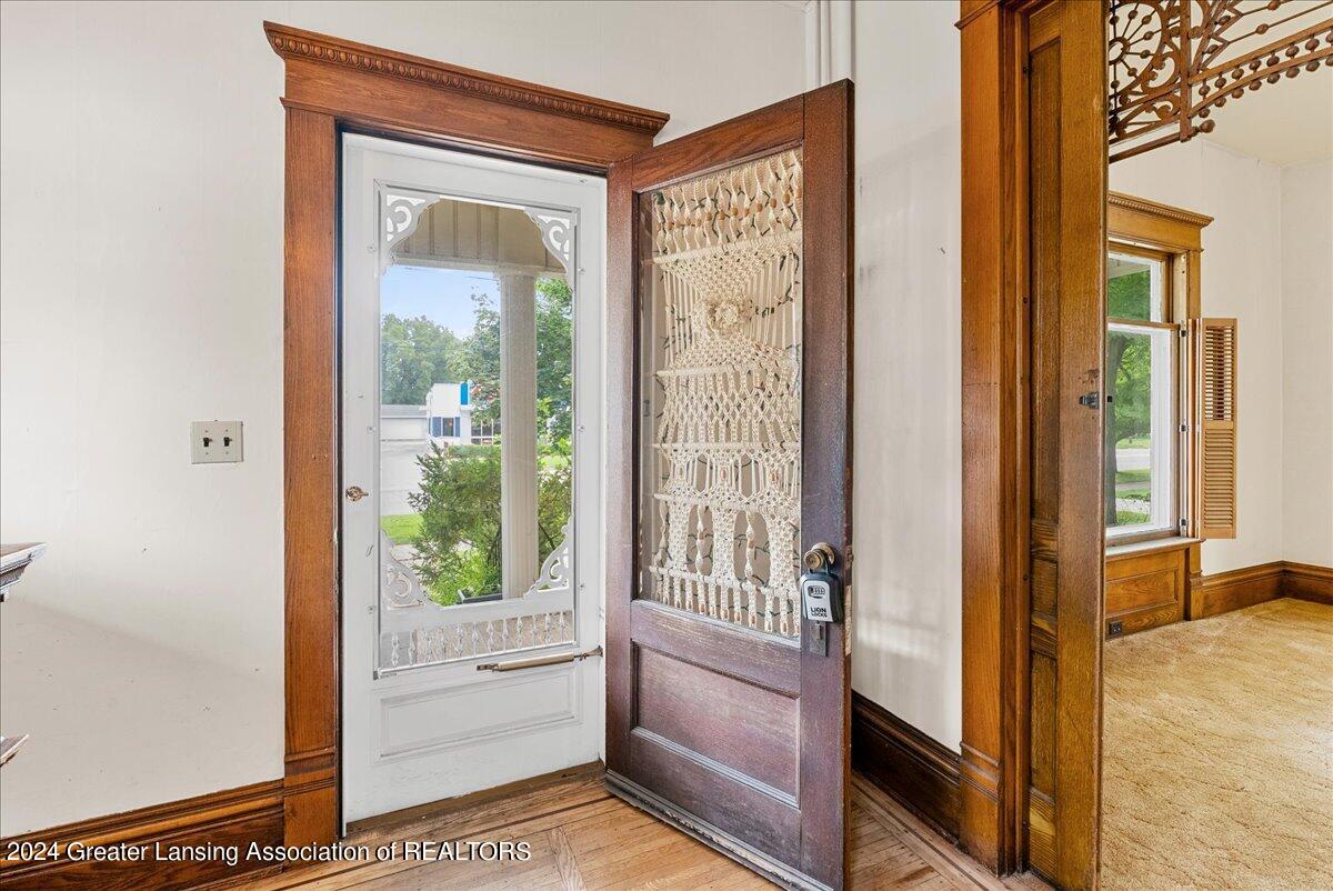 408 South Cochran Road Charlotte, MI 48813 - Photo 10 of 56 21-Media Jett - 21