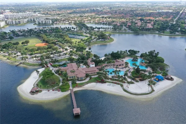 $1,690,000 | 6772 Northwest 111th Avenue, Doral, FL 33178