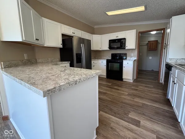 $204,900 | 1457 Spirea Court, North Vernon, IN 47265