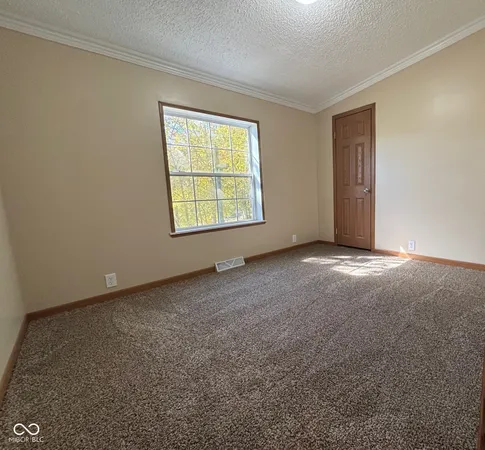 $204,900 | 1457 Spirea Court, North Vernon, IN 47265