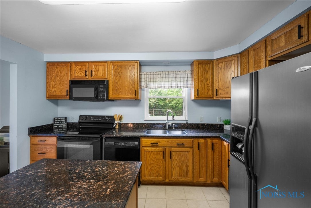 119 Mallard Road Perrysburg, OH 43551 - Photo 11 of 35 Gallery Image 11