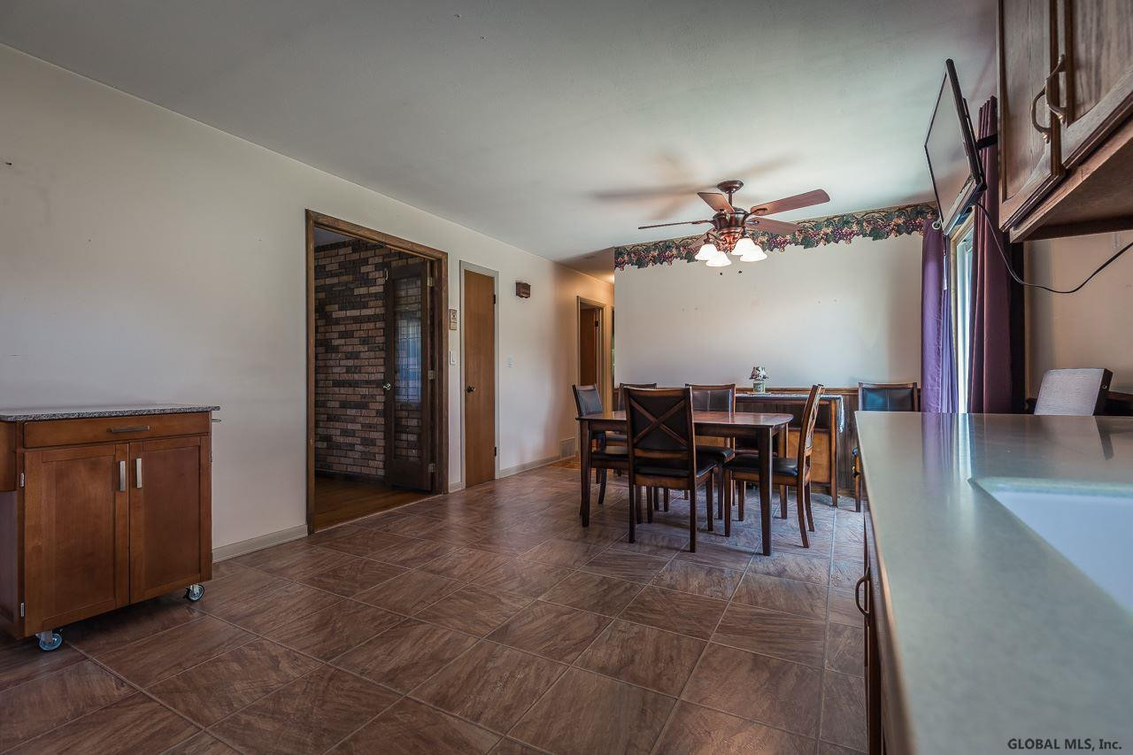 258 Clayton Road Schenectady, NY 12304 - Photo 7 of 25 Photo 7