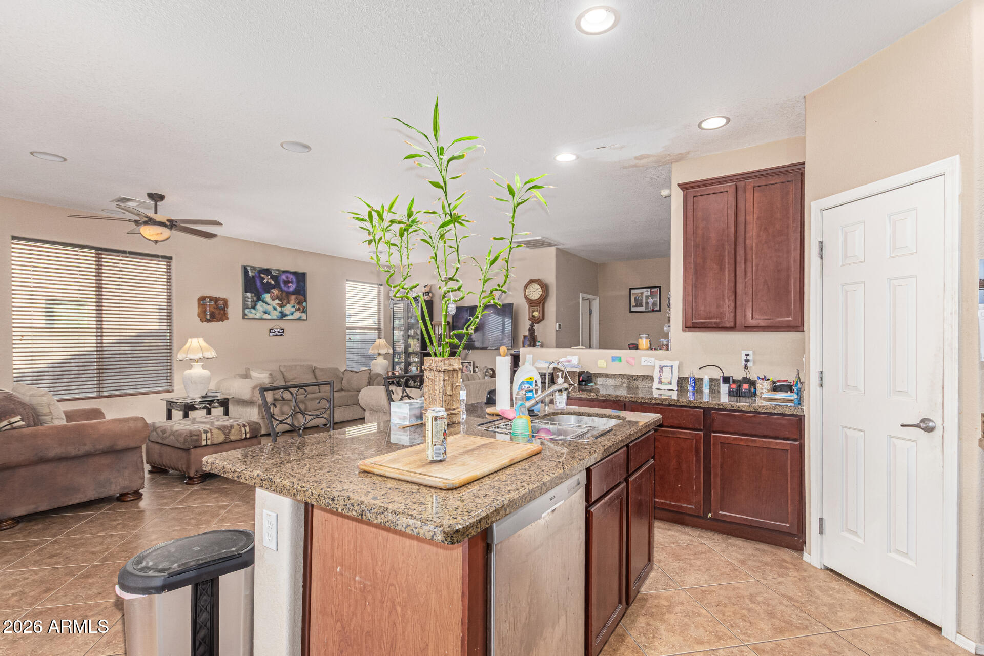 45713 West Mountain View Road Maricopa, AZ 85139 - Photo 20 of 35 17-Mountain View