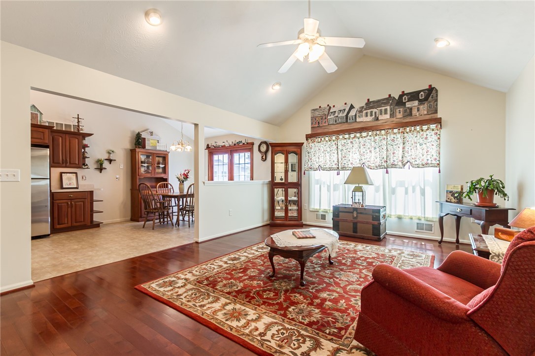 22 Royce Drive Riga, NY 14428 - Photo 4 of 25