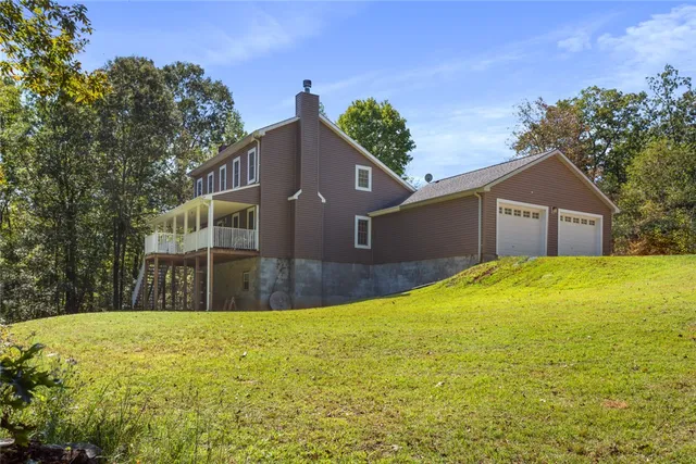 $709,900 | 621 Burns Mill Road, West Union, SC 29696