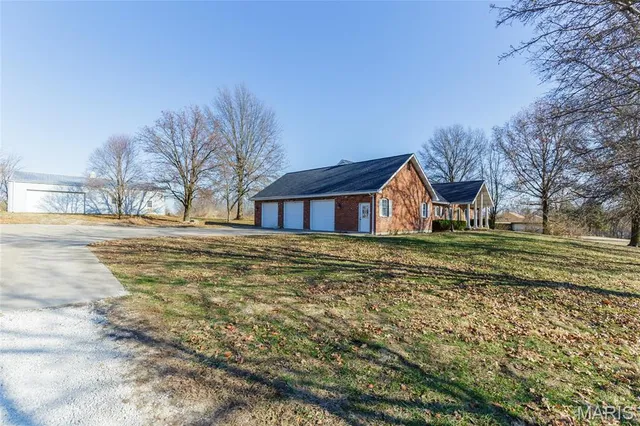 $600,000 | 2677 Eisenbath Road, O'Fallon, MO 63366