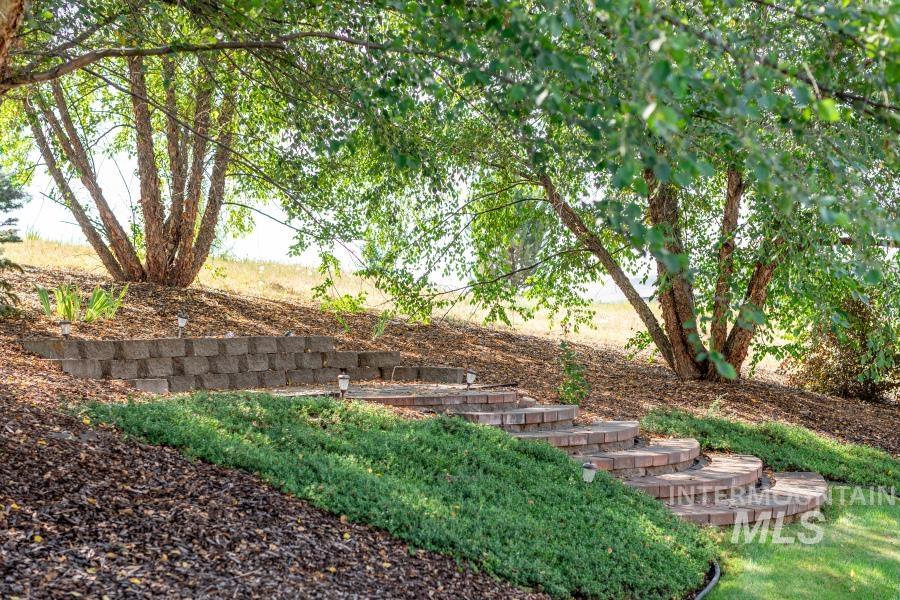 1933 Fletcher Place Moscow, ID 83843 - Photo 39 of 44 View of yard