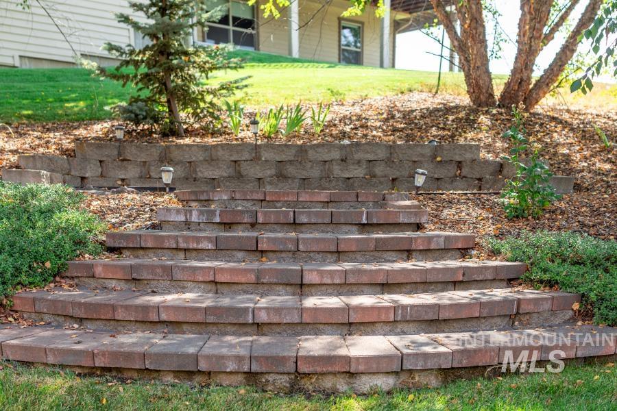 1933 Fletcher Place Moscow, ID 83843 - Photo 40 of 44 Exterior view