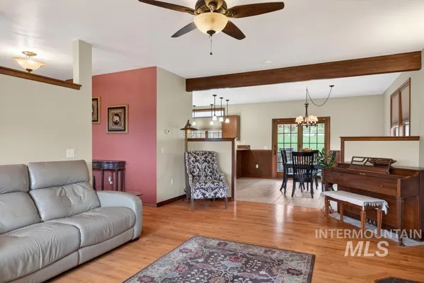 $648,000 | 1933 Fletcher Place, Moscow, ID 83843