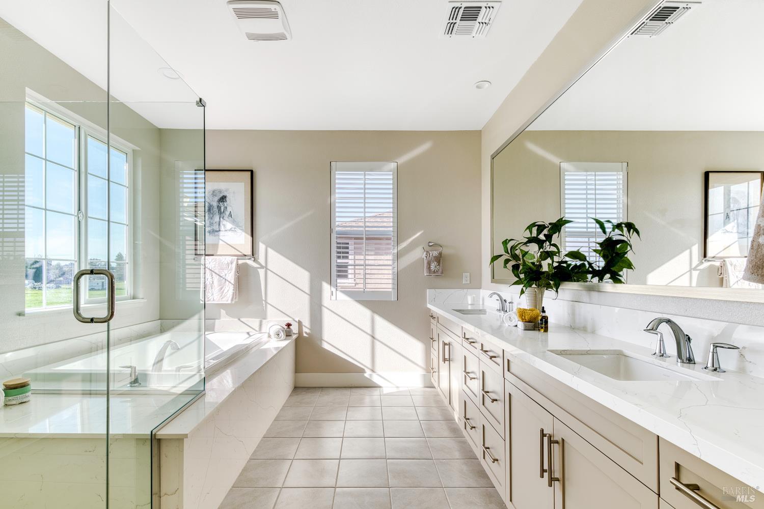 2733 Amora Circle Santa Rosa, CA 95407 - Photo 13 of 37