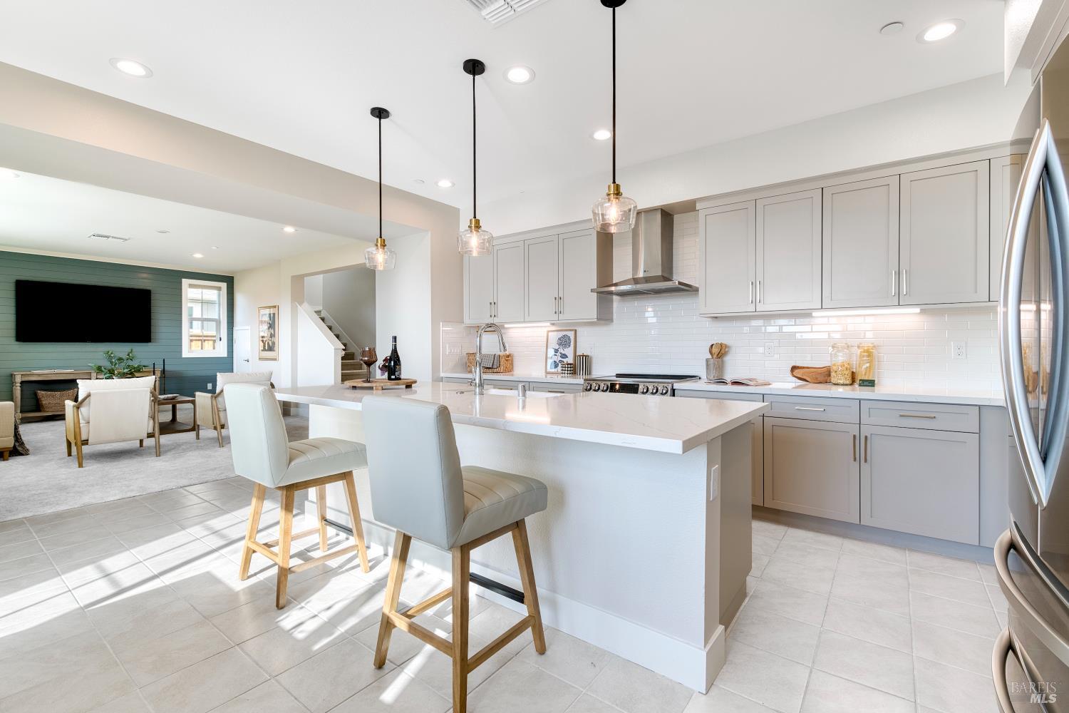 2733 Amora Circle Santa Rosa, CA 95407 - Photo 6 of 37