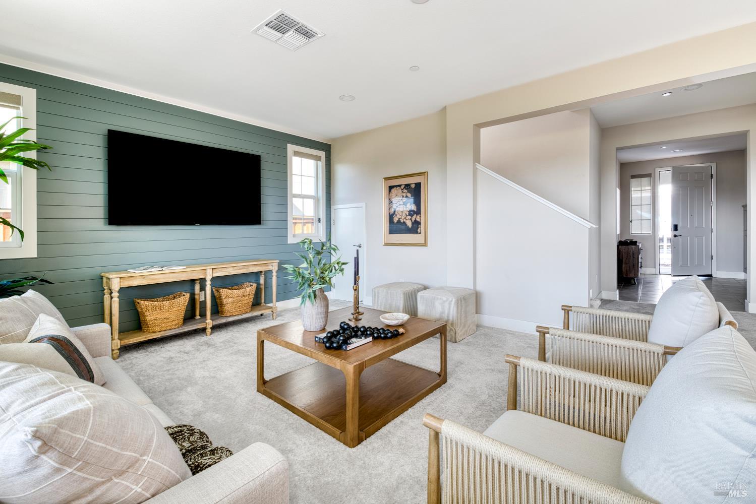 2733 Amora Circle Santa Rosa, CA 95407 - Photo 10 of 37