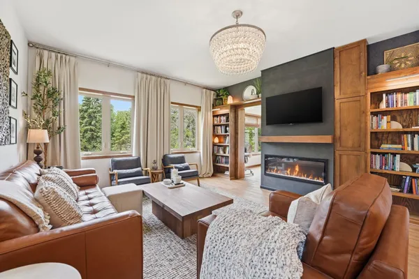 $529,000 | 1945 Division Street North, North St. Paul, MN 55109