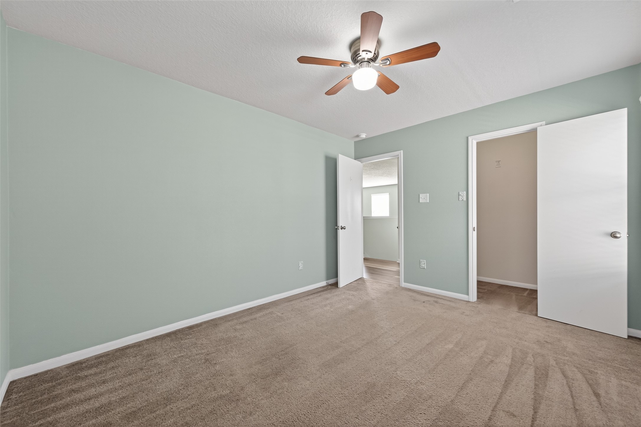 9940 Swallow Drive Conroe, TX 77385 - Photo 20 of 30 3rd bedroom upstairs
