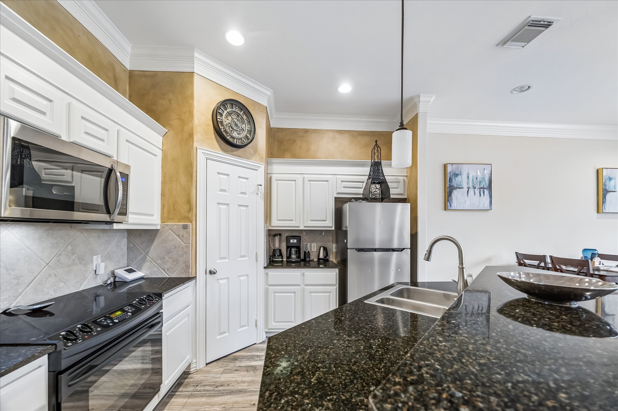 1950 Gentryside Drive Houston, TX 77077 - Photo 6 of 20