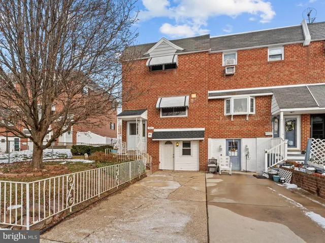 $2,500 | 3321 Fairdale Road, Philadelphia, PA 19154