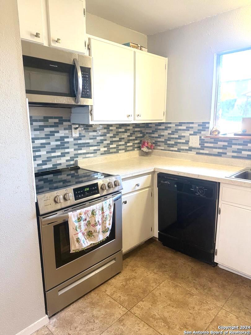 3401 Cliffside Drive Schertz, TX 78108 - Photo 6 of 23