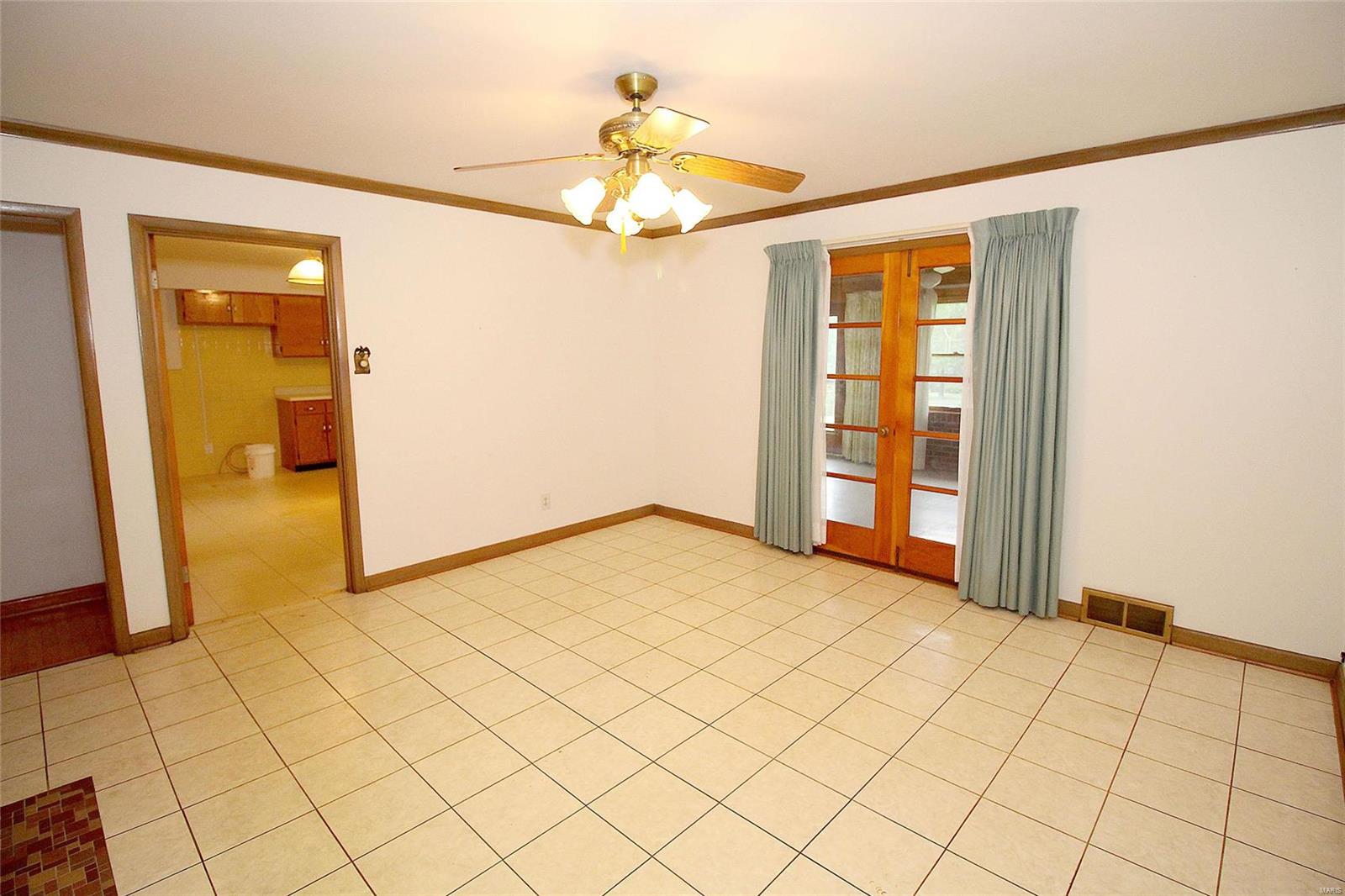 9950 Sappington Road St. Louis, MO 63128 - Photo 14 of 36 Gallery Image 14