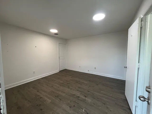 $425 | 7629 Williamson Road, Unit 2, Roanoke, VA 24019