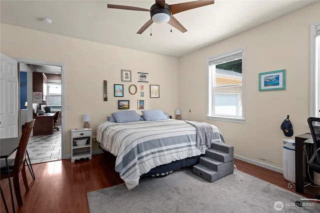 $645,000 | 2140 Southwest Vista Park Drive, Oak Harbor, WA 98277