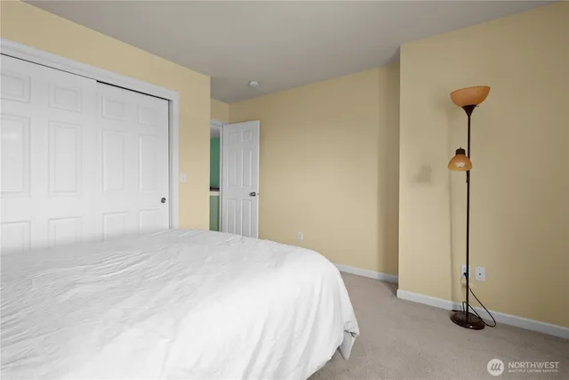 $645,000 | 2140 Southwest Vista Park Drive, Oak Harbor, WA 98277