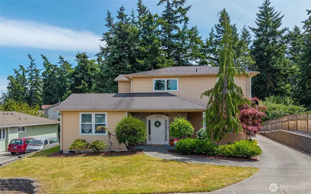 $645,000 | 2140 Southwest Vista Park Drive, Oak Harbor, WA 98277