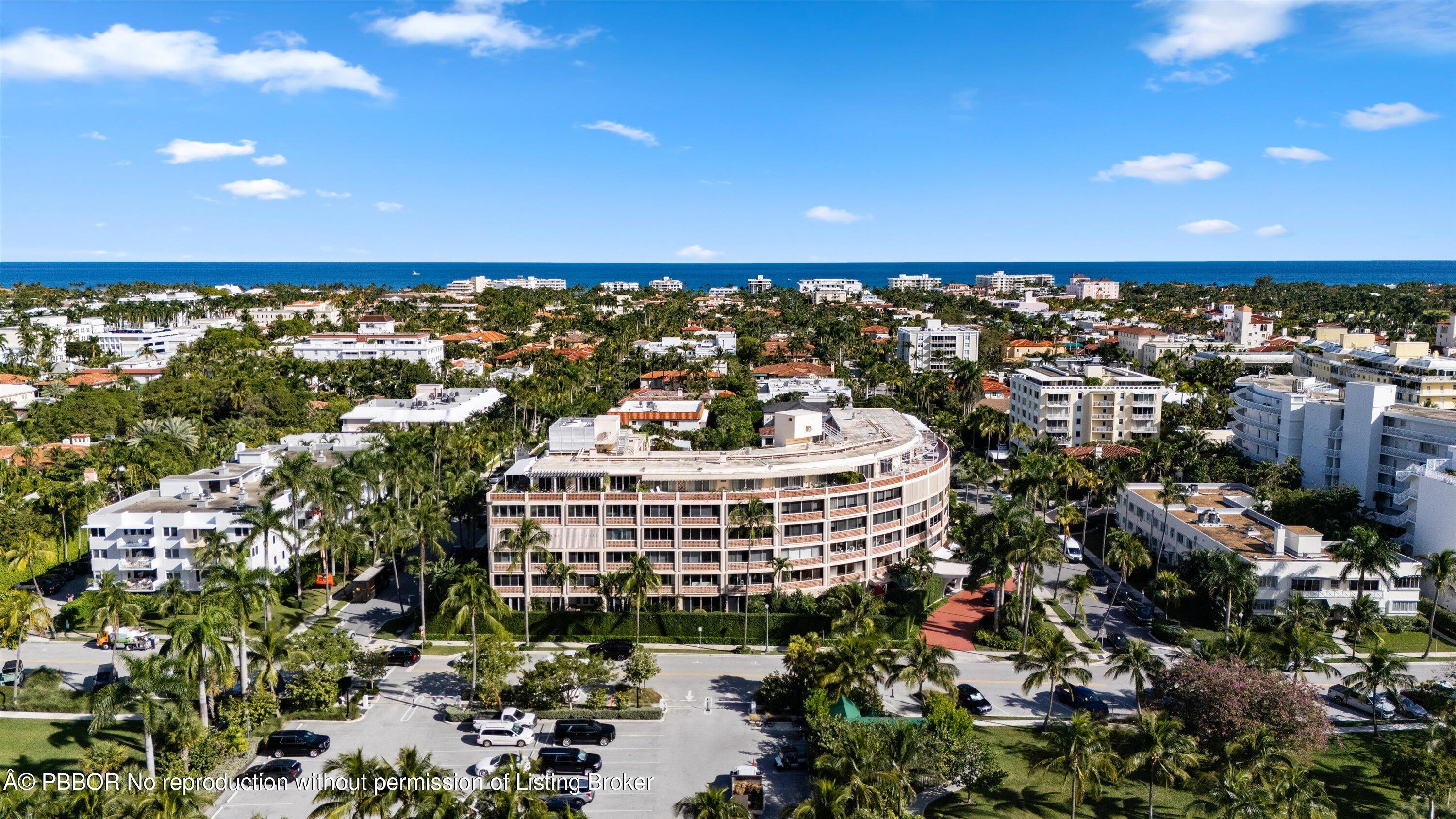 369 South Lake Drive, Unit 2E Palm Beach, FL 33480 - Photo 23 of 25 Aerial East Facing