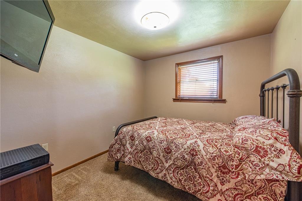 430 Jack Road Vandergrift, PA 15690 - Photo 12 of 25