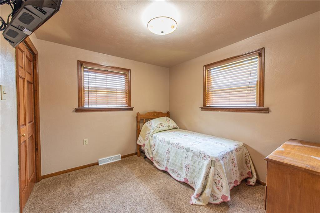 430 Jack Road Vandergrift, PA 15690 - Photo 13 of 25