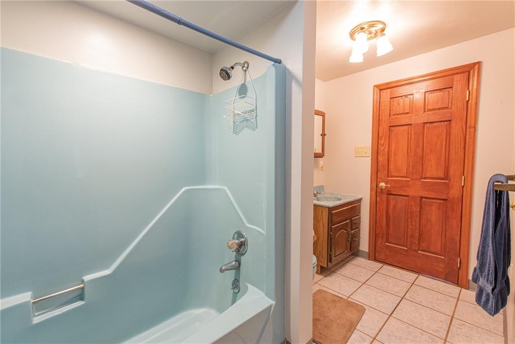 430 Jack Road Vandergrift, PA 15690 - Photo 15 of 25