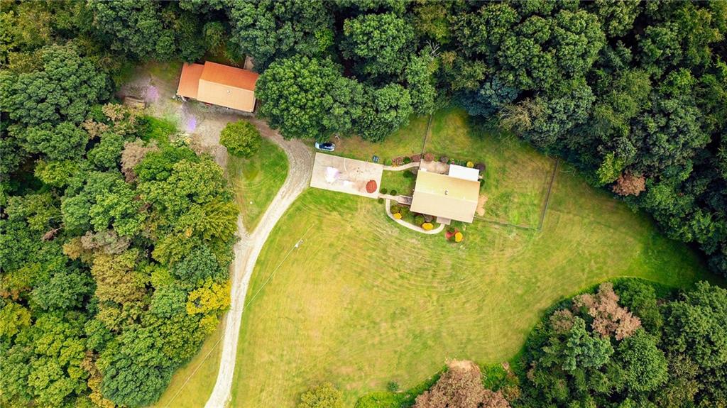 430 Jack Road Vandergrift, PA 15690 - Photo 2 of 25