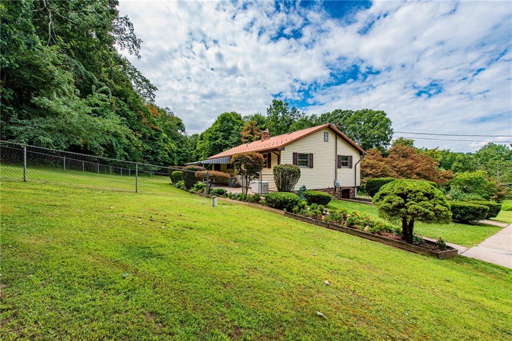 430 Jack Road Vandergrift, PA 15690 - Photo 6 of 25