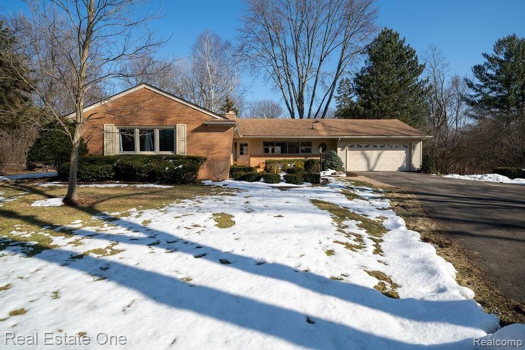 29990 Westgate Road Farmington Hills, MI 48334 - Photo 1 of 31