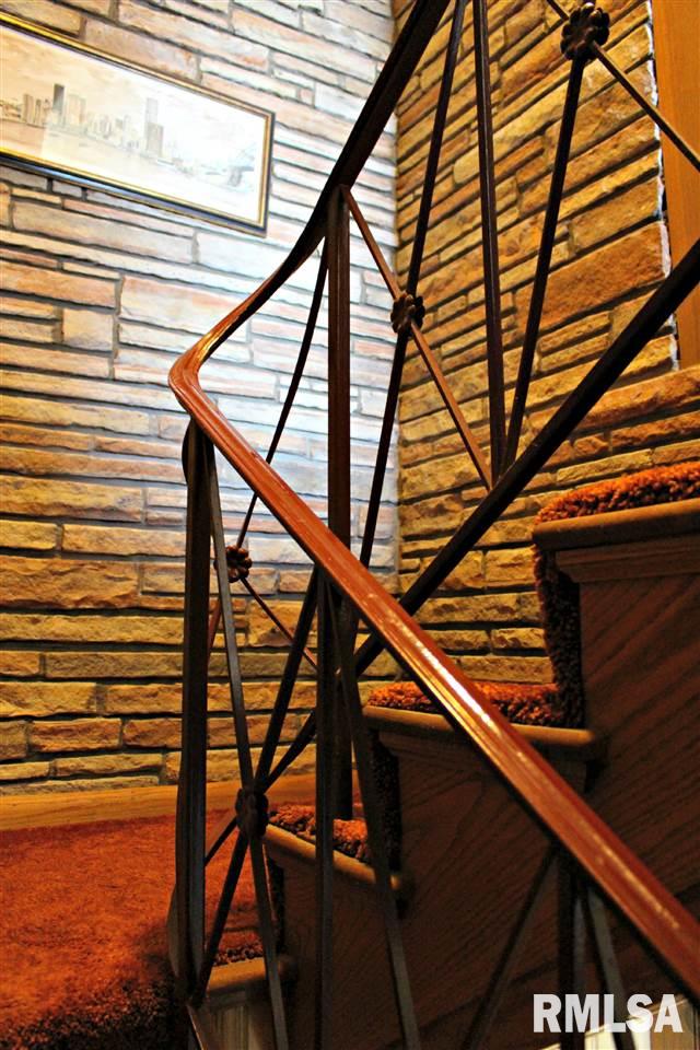 9190 North Picture Ridge Road Peoria, IL 61615 - Photo 14 of 21 Gallery Image 14