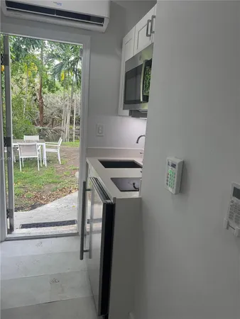 $1,350 | 14950 South Spur Drive, Miami, FL 33161