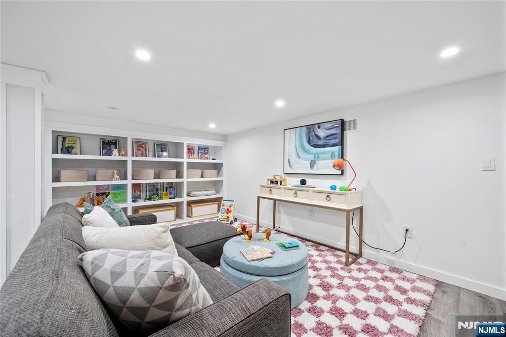 48 Edgemont Road Montclair, NJ 07042 - Photo 43 of 47