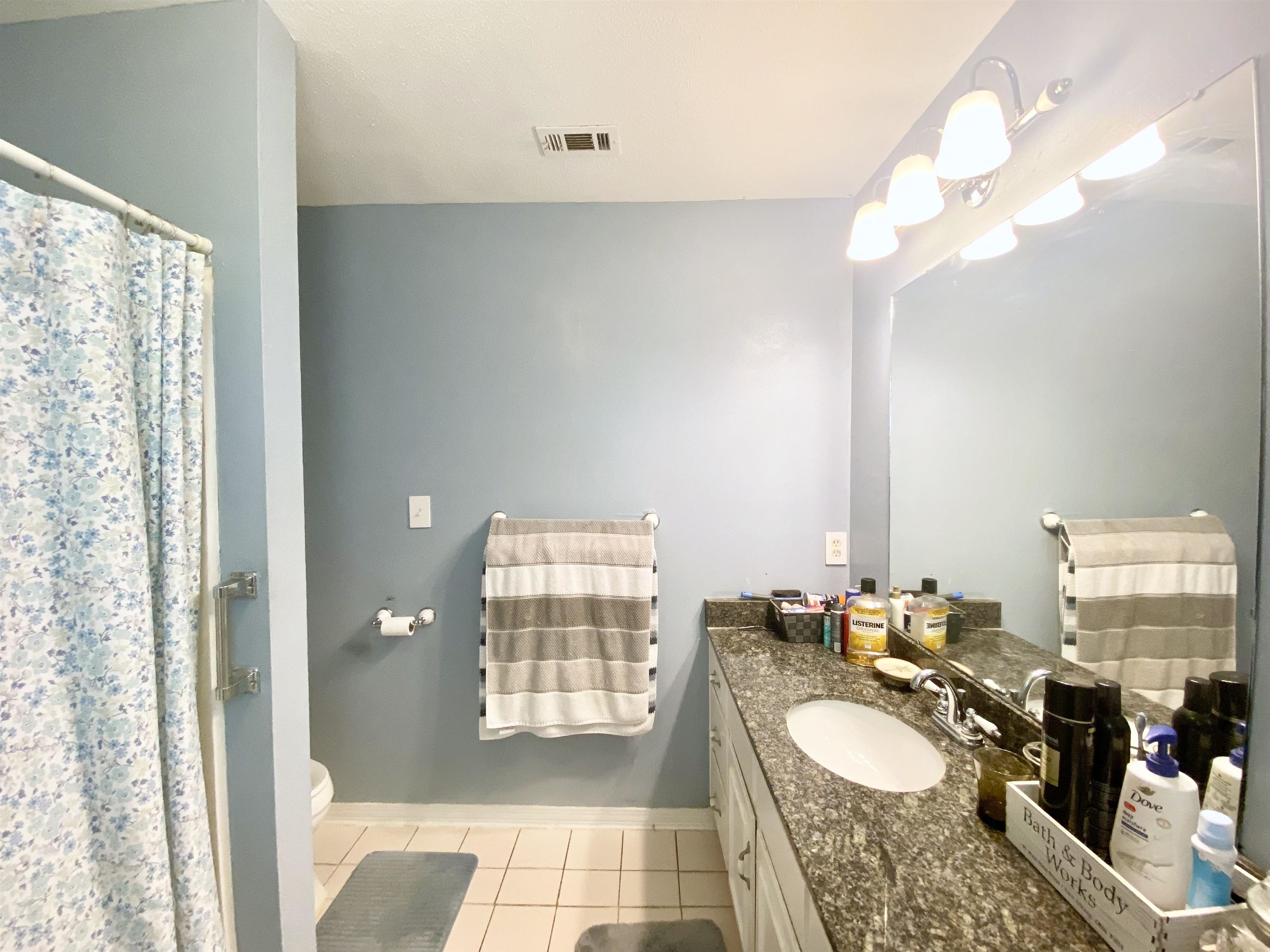 2 Windgate Court Foley, AL 36535 - Photo 18 of 28 Bathroom